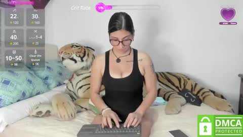 Snapshot of angela_blu chatting on January 2025 03:50:01 PM Angela online show from January 2025 03:50:01 PM