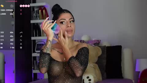 Angela online show from April 2026 10:57:01 AM