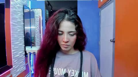  ANGELA  online show from November 2025 01:44:02 PM