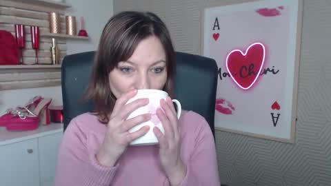 Angela online show from February 2026 06:42:01 AM