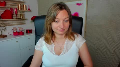 Angela online show from June 2026 06:03:02 AM