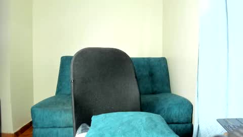 Angela online show from May 2026 01:18:02 PM