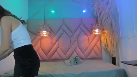 ANGELA online show from December 2024 05:59:02 PM