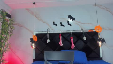 ANGELA online show from October 2025 12:23:02 PM