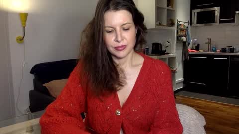 Angela online show from November 2025 10:12:01 PM