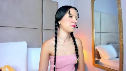 Snapshot of angelag_ chatting on May 2026 08:28:01 PM angelag_ online show from May 2026 08:28:01 PM