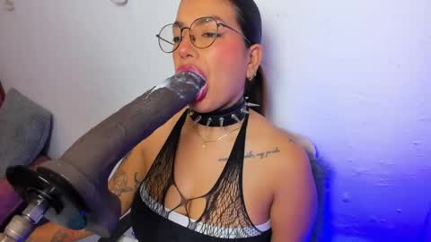 Angela Ricci online show from April 2026 05:08:02 PM