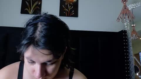  Angela  online show from November 2025 07:35:02 PM