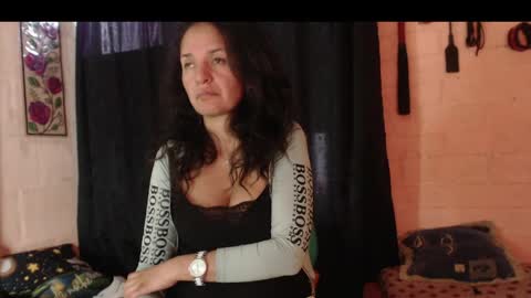 angelataysonvip online show from June 2026 09:28:02 PM