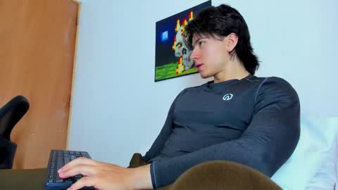 Angel Bennet online show from June 2026 05:07:01 PM