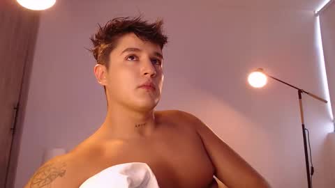 Snapshot of angelcossio chatting on November 2025 09:03:02 PM Angel online show from November 2025 09:03:02 PM