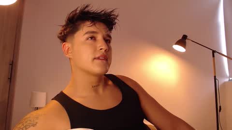 Snapshot of angelcossio chatting on December 2025 07:42:02 PM Angel online show from December 2025 07:42:02 PM