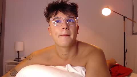 Snapshot of angelcossio chatting on December 2025 12:20:02 AM Angel online show from December 2025 12:20:02 AM