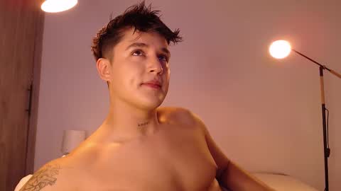 Snapshot of angelcossio chatting on January 2026 01:21:02 AM Angel online show from January 2026 01:21:02 AM