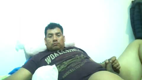 Snapshot of angeldavid90 chatting on April 2026 04:46:01 AM angeldavid90 online show from April 2026 04:46:01 AM