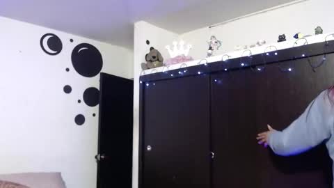 Snapshot of angele_johnson chatting on March 2025 03:26:02 AM angele online show from March 2025 03:26:02 AM