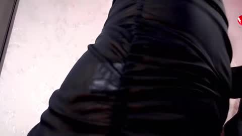 angeles_bust online show from February 2025 03:28:02 PM