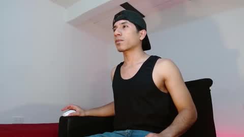 Snapshot of angelhil chatting on November 2025 02:24:01 AM Angel of littlebandido online show from November 2025 02:24:01 AM