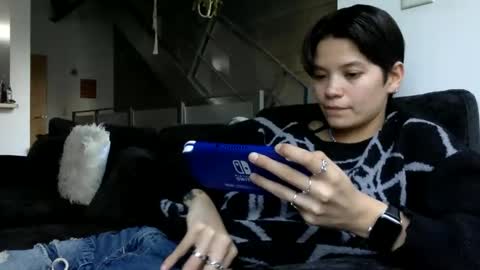 angelia01m online show from April 2026 12:00:02 AM