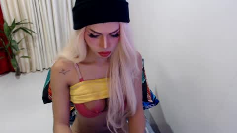 DIVINE ANGEL online show from July 2026 01:15:01 PM