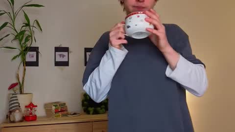 Snapshot of angelic_look chatting on January 2026 05:26:02 PM Daniel online show from January 2026 05:26:02 PM