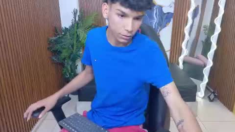 angelic_tay online show from July 2026 11:40:02 PM