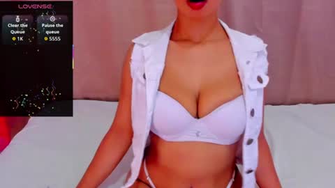 angelica_hot19 online show from June 2026 03:00:02 PM