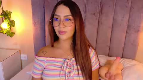 angelicaa_garcia online show from June 2026 11:46:01 AM