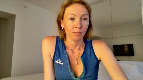 angelicfenix online show from June 2026 01:37:01 PM