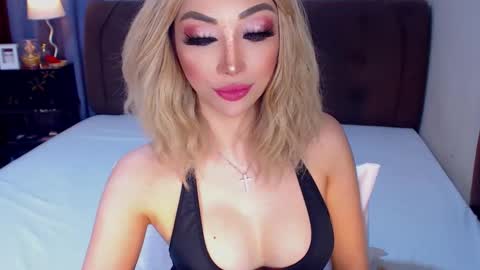 MS. AMALIA online show from January 2026 07:02:02 AM