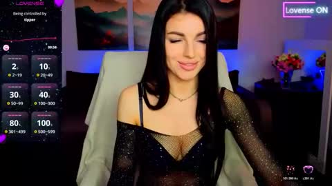 Snapshot of angelina_clark chatting on May 2026 06:30:01 AM Angelina online show from May 2026 06:30:01 AM