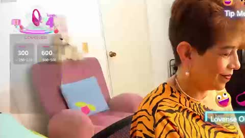 Angelina online show from September 2025 01:58:01 PM