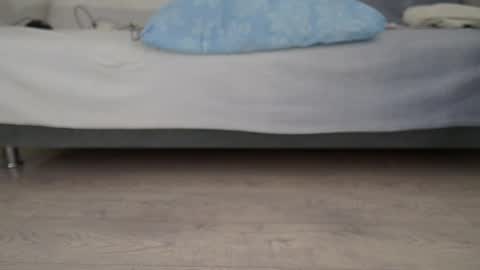 Angelina online show from September 2025 07:54:01 AM