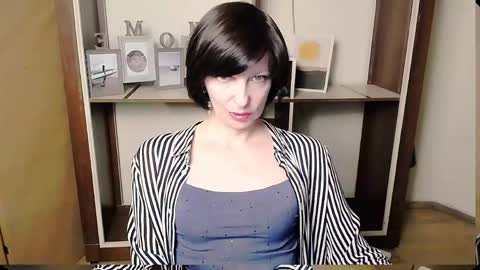Angelina online show from May 2026 07:38:02 AM