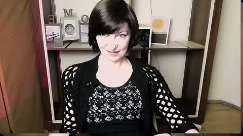 Angelina online show from June 2026 07:32:02 AM