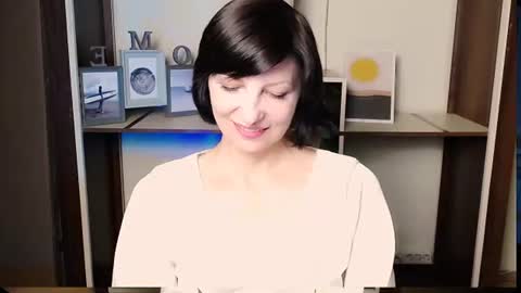 Angelina online show from July 2026 07:50:01 AM
