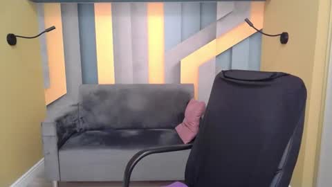 AngelinaLow online show from November 2025 06:24:01 AM