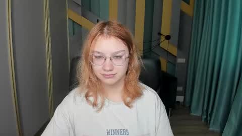 AngelinaLow online show from December 2025 12:24:02 PM