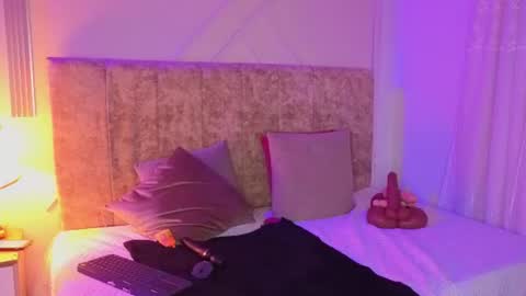 angelinarouse_ online show from July 2026 08:52:02 PM