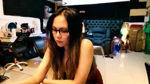 Snapshot of angelinasia chatting on September 2025 01:18:01 AM Angel online show from September 2025 01:18:01 AM