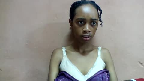 Snapshot of angeline221173 chatting on July 2026 06:22:02 AM angeline221173 online show from July 2026 06:22:02 AM