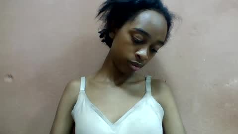 Snapshot of angeline221173 chatting on July 2026 08:27:01 PM angeline221173 online show from July 2026 08:27:01 PM