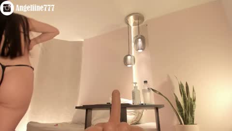 Angeline  online show from February 2026 07:36:02 PM