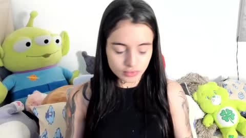 Angeline Smith  online show from October 2025 04:54:01 AM