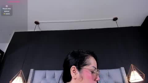 Snapshot of angeline_blake chatting on November 2025 08:31:01 PM Angeline online show from November 2025 08:31:01 PM