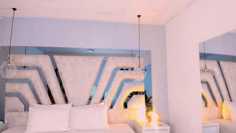 Angeline Heet online show from October 2025 02:42:01 AM