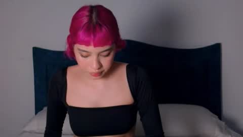 Angelinhaa  online show from December 2025 02:41:02 AM