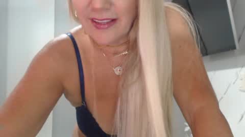 angelinna_12 online show from June 2026 04:12:01 AM