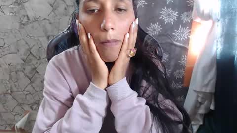 angela online show from May 2026 09:01:02 PM