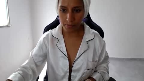 angela online show from May 2026 02:22:02 PM